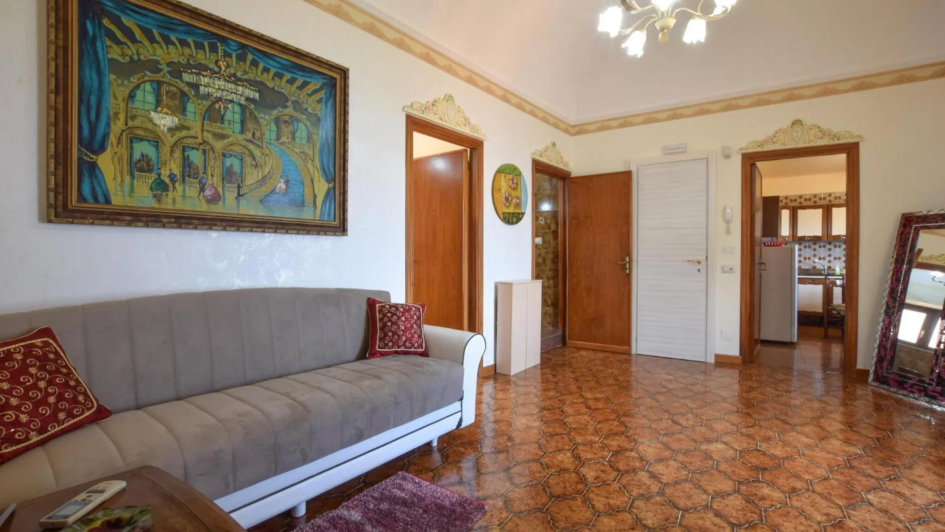 2 Bedroom Nice Apartment In Tusa 0*,